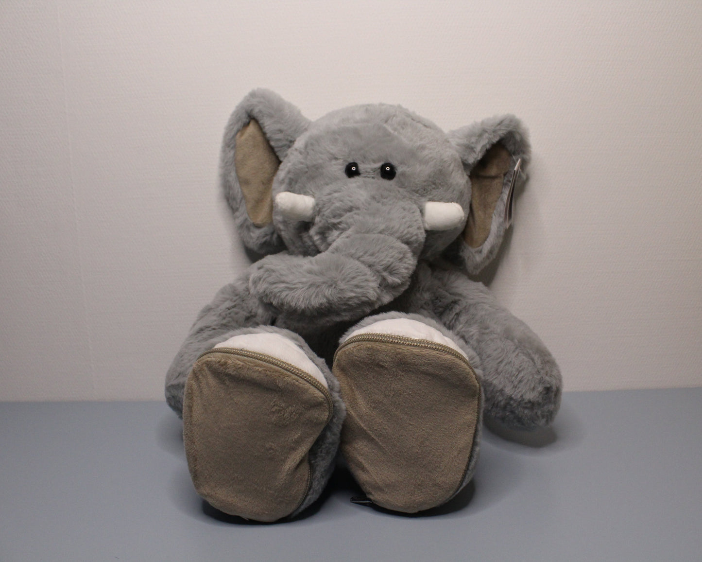 Knuffel met gepersonaliseerde voetjes