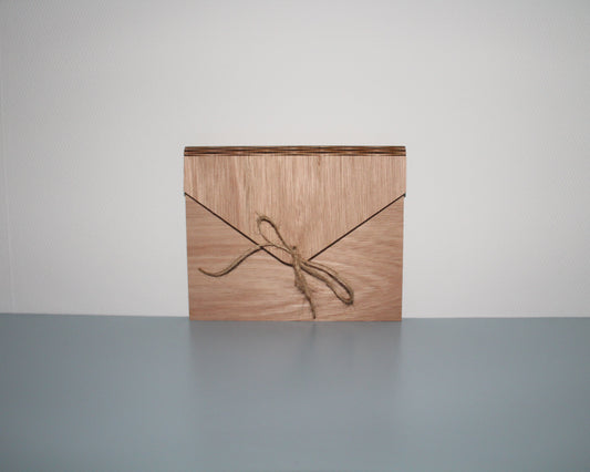 Houten envelop